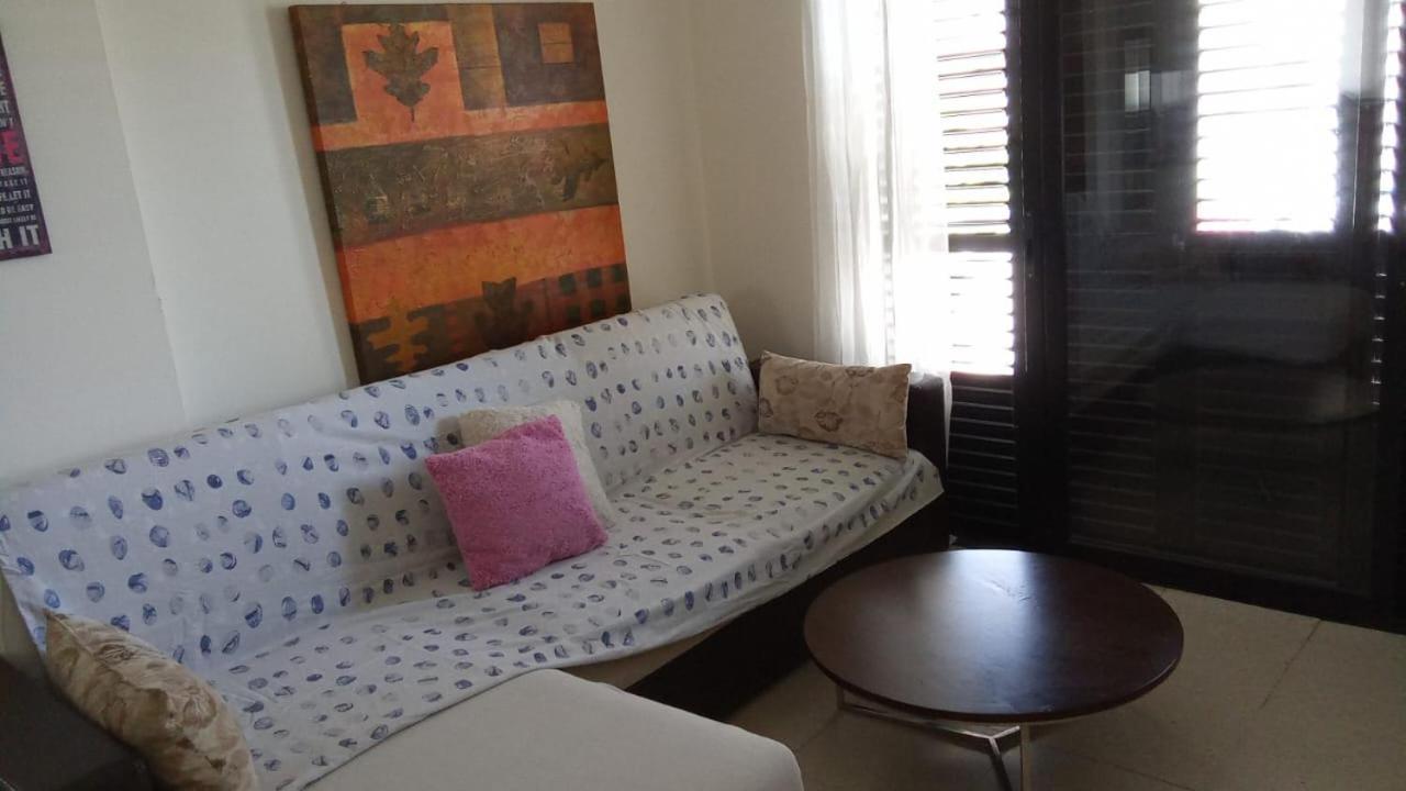 2 Bedroom Apartment In Makenzi ลาร์นาคา ภายนอก รูปภาพ