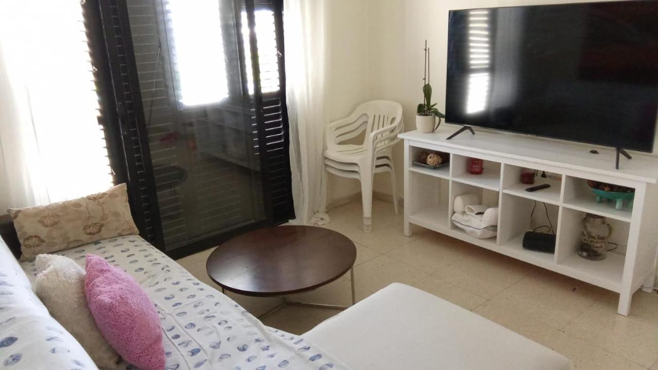 2 Bedroom Apartment In Makenzi ลาร์นาคา ภายนอก รูปภาพ